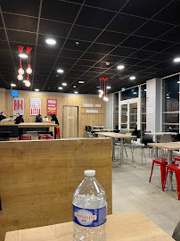 Atmosphère du Restaurant KFC Aulnoy les Valenciennes à Aulnoy-Lez-Valenciennes - n°6