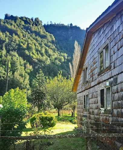 Cabaña La Sierra Valle Cochamó