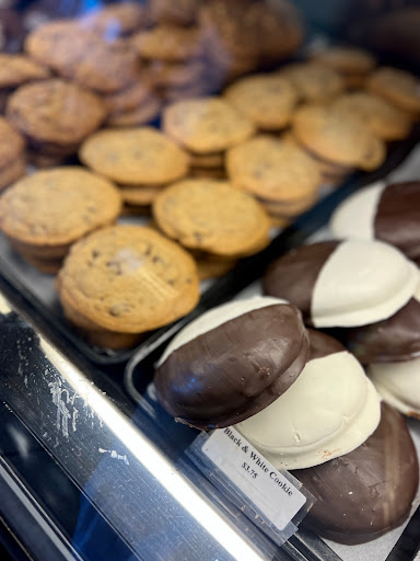 Pastry Shop «Astoria Pastry Shop», reviews and photos, 320 S Main St, Royal Oak, MI 48067, USA