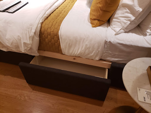 Furniture Store «Crate and Barrel», reviews and photos, 75 W Colorado Blvd, Pasadena, CA 91105, USA