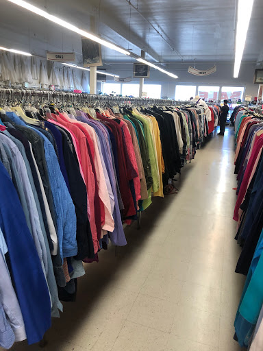 Thrift Store «Thrift Center Thrift Store», reviews and photos, 1060 El Camino Real, San Carlos, CA 94070, USA