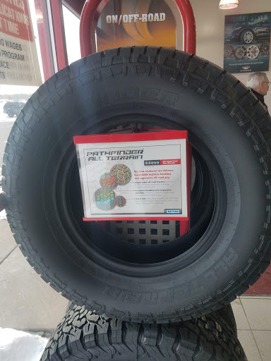 Tire Shop «Discount Tire Store - Plymouth, MN», reviews and photos, 1655 Annapolis Ln N, Plymouth, MN 55441, USA