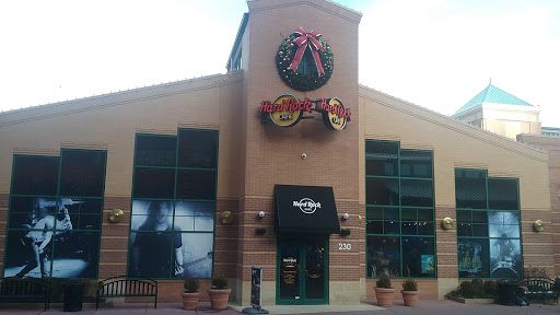 Shopping Mall «Station Square», reviews and photos, 125 W Station Square Dr, Pittsburgh, PA 15219, USA