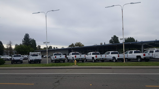 Car Dealer «Hanlees Davis Nissan», reviews and photos, 5009 Chiles Rd, Davis, CA 95618, USA