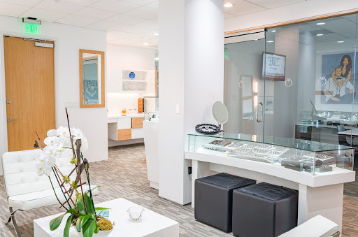 Jewelry Store «Montica Jewelry», reviews and photos, 500 S Dixie Hwy #203, Coral Gables, FL 33146, USA