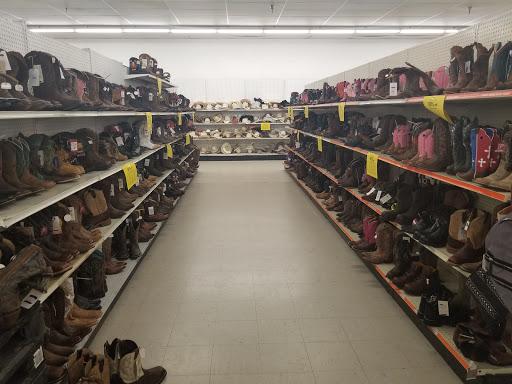 Discount Store «Robinson Salvage», reviews and photos, 1300 Bankhead Hwy, Carrollton, GA 30116, USA