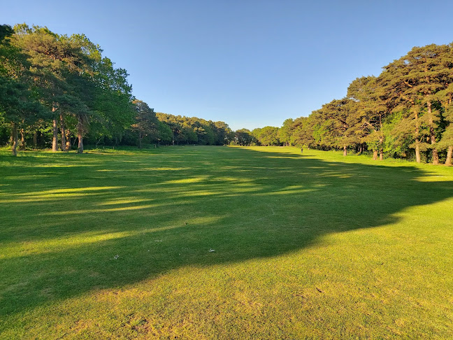 Reviews of Queens Park Golf Course in Bournemouth - Golf club