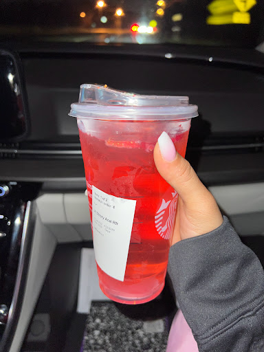 Coffee Shop «Starbucks», reviews and photos, 3926 Kirkwood Hwy, Wilmington, DE 19808, USA