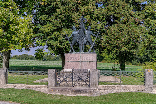 Monument des Marie-Louise - Ferme d'Hurtebise à Bouconville-Vauclair