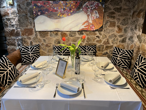 Restaurante Es Guix - RV8R+P4, Carrer Baix, 1, 07315 Lluc, Balearic Islands, España