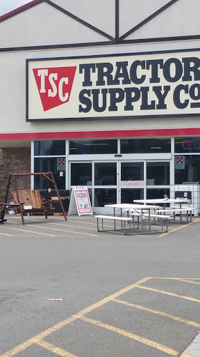 Home Improvement Store «Tractor Supply Co.», reviews and photos, 1248 Airport Park Blvd, Ukiah, CA 95482, USA