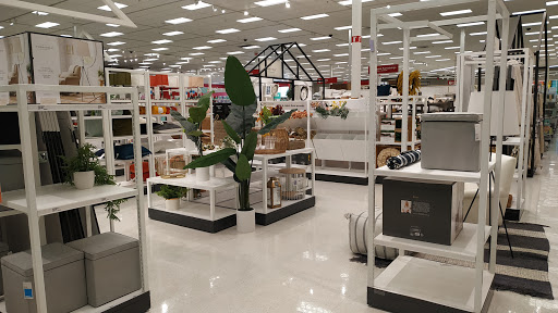 Department Store «Target», reviews and photos, 2621 Schaumburg Rd, Schaumburg, IL 60194, USA