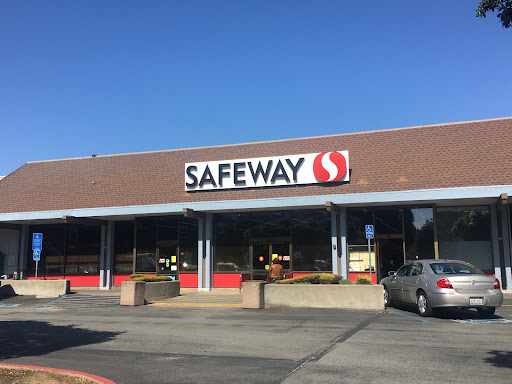 Grocery Store «Safeway», reviews and photos, 30 Chestnut Ave, South San Francisco, CA 94080, USA