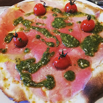 Plats et boissons du Pizzeria DISTRIBUTEURS DE PIZZAS LA PLADZA SAINT CAST LE GUILDO - n°4