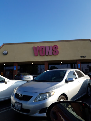 Grocery Store «Vons», reviews and photos, 10321 Sepulveda Blvd, Mission Hills, CA 91345, USA