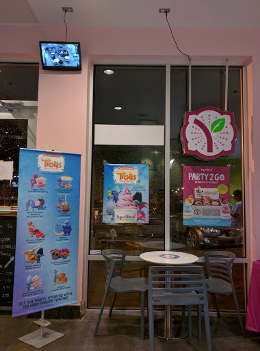 Frozen Yogurt Shop «Yogurtland», reviews and photos, 3056 NJ-10, Denville, NJ 07834, USA