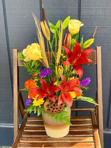 Florist «Horse Feathers Floral Design», reviews and photos, 40 High St, Mt Holly, NJ 08060, USA