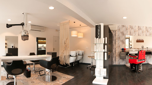 Mir Perruquers Homes en Hostalric, Girona