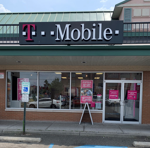 Cell Phone Store «T-Mobile», reviews and photos, 180 Elmora Ave, Elizabeth, NJ 07202, USA