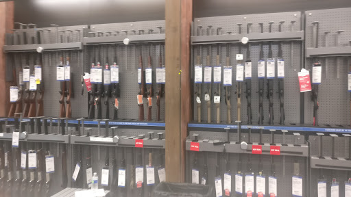 Sporting Goods Store «Academy Sports + Outdoors», reviews and photos, 1351 S Interstate Hwy 35, Round Rock, TX 78664, USA