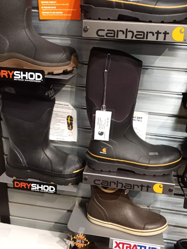 Work Clothes Store «Contractors Clothing Co», reviews and photos, 29350 John R Rd, Madison Heights, MI 48071, USA