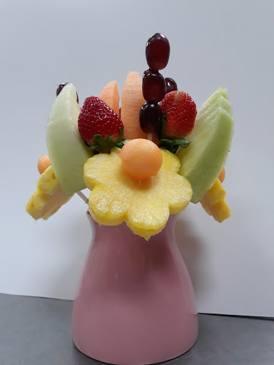 Gift Shop «Edible Arrangements», reviews and photos, 1100 N Tuttle Ave STE 15, Sarasota, FL 34237, USA