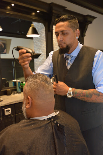 Barber Shop «Modern Gents Premier Barbershop & Bar», reviews and photos, 8233 Cooper Creek Blvd, Bradenton, FL 34201, USA