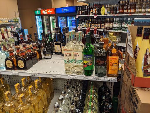 Liquor Store «North Salem Beverage», reviews and photos, 2829 Lancaster Dr NE, Salem, OR 97305, USA