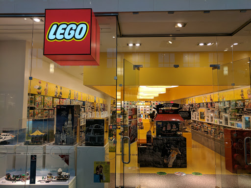 The LEGO Store, 125 Westchester Ave #3220, White Plains, NY 10601, USA, 