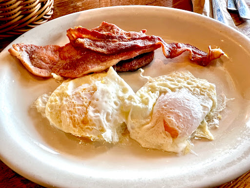 American Restaurant «Cracker Barrel Old Country Store», reviews and photos, 13833 W Hillsborough Ave, Tampa, FL 33635, USA