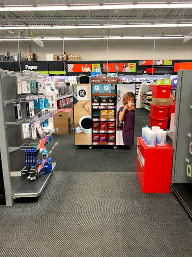 Office Supply Store «Staples», reviews and photos, 3058 Bardstown Rd, Louisville, KY 40205, USA