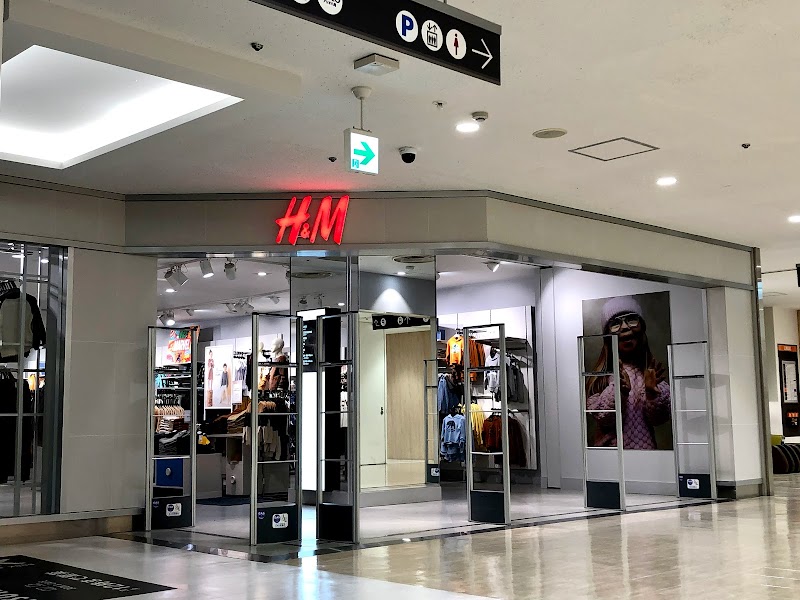 H&M リノアス八尾