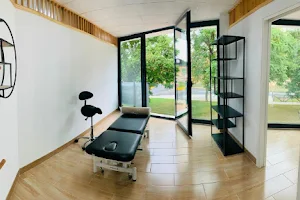 Antonio Molina Osteopatía & Fisioterapia image