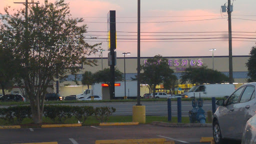 Shopping Mall «Horizon Park Shopping Center», reviews and photos, 3904 W Hillsborough Ave, Tampa, FL 33614, USA