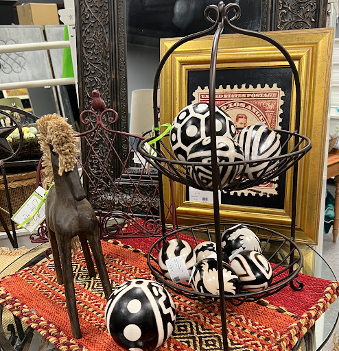 Furniture Store «Church Ladies Furniture Consignment», reviews and photos, 3570 Buford Hwy #204, Duluth, GA 30096, USA