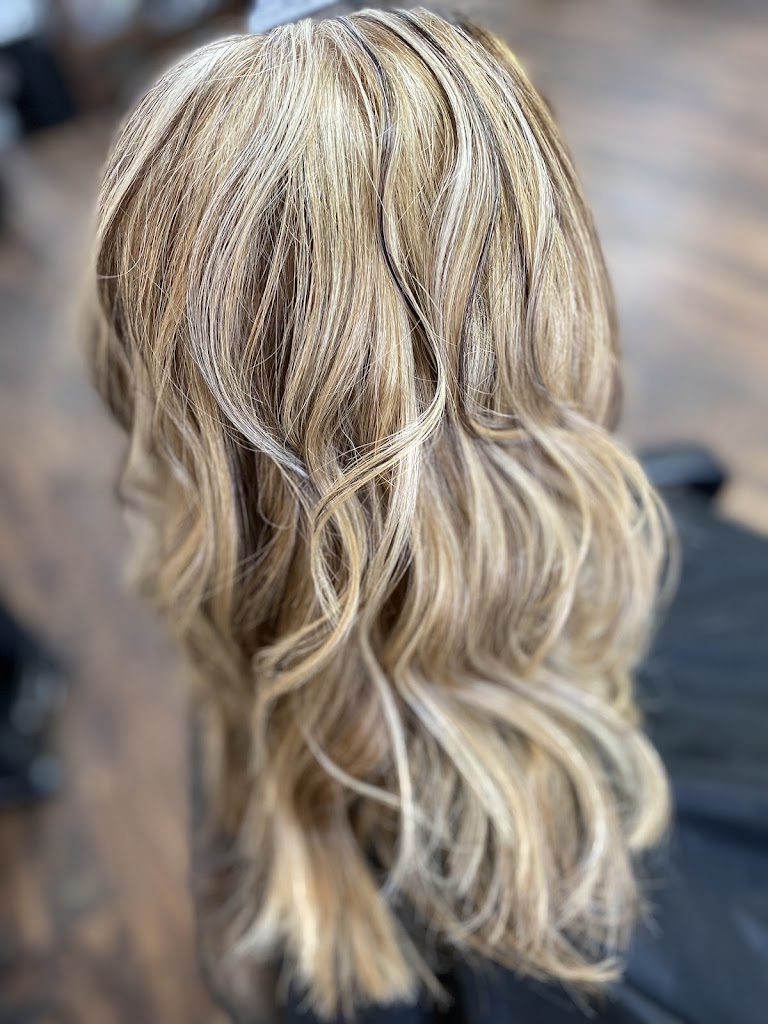 Paulette & Co Hair & Tanning Salon 74571