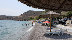 Zdjęcie Agios Panton beach obszar udogodnień