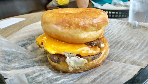 Donut Shop «HoneyDip Donuts», reviews and photos, 4480 Kenny Rd, Columbus, OH 43220, USA