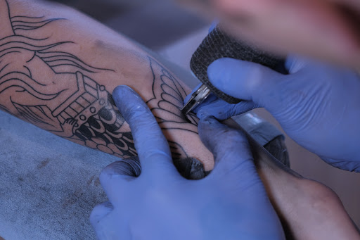 Tattoo Shop «Hopeless Ink Tattoo & Piercing», reviews and photos, 2308 Main St, Vancouver, WA 98660, USA