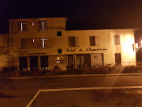 Extérieur du Hôtel de l'Hippodrome - Restaurant La Grange à Arnac-Pompadour - n°6