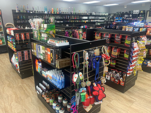 Tobacco Shop «Smoke Hut Smoke Shop», reviews and photos, 11902 Blue Ridge Boulevard g, Grandview, MO 64030, USA