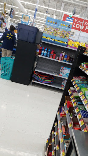 Department Store «Walmart Supercenter», reviews and photos, 100 Walmart Dr, Elizabethtown, KY 42701, USA