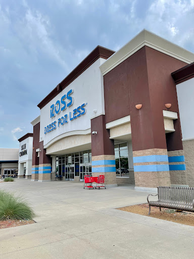 Clothing Store «Ross Dress for Less», reviews and photos, 521 S Plano Rd, Richardson, TX 75081, USA