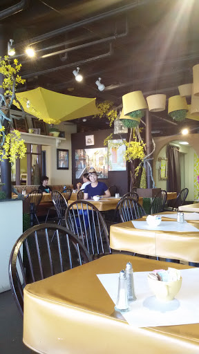 Shopping Mall «Golden Cove Shopping Center», reviews and photos, 31176 Hawthorne Blvd, Rancho Palos Verdes, CA 90275, USA