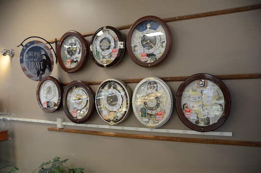 Jewelry Store «L E Smith Family Jewelers», reviews and photos, 9501 Collinsville Rd, Collinsville, IL 62234, USA