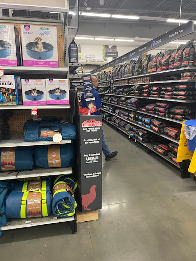Pet Supply Store «PetSmart», reviews and photos, 6345 Garth Rd #140, Baytown, TX 77521, USA