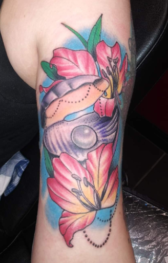 Explore apple tattoo ideas, creative tattoo ideas in Searcy, available at Eternal Art Tattoo Studio lc