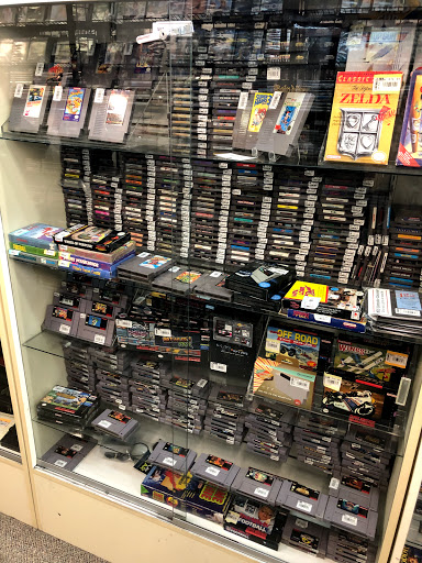 Video Game Store «Disc Replay Naperville», reviews and photos, 556 IL-59, Naperville, IL 60540, USA