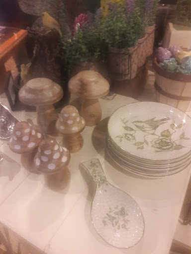 American Restaurant «Cracker Barrel Old Country Store», reviews and photos, 970 W Pointe Ct, Lithia Springs, GA 30122, USA