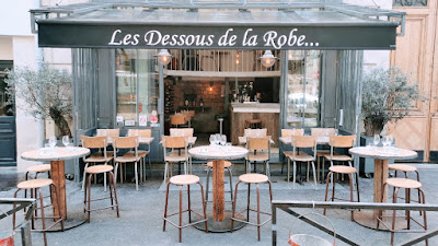 Les Dessous de la Robe... à Paris